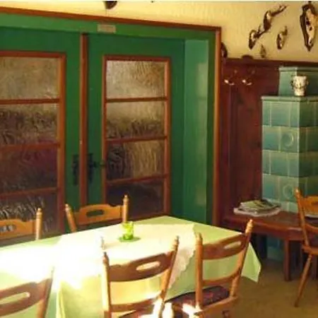 ゲストハウス Gasthaus-pension Waldesruhe